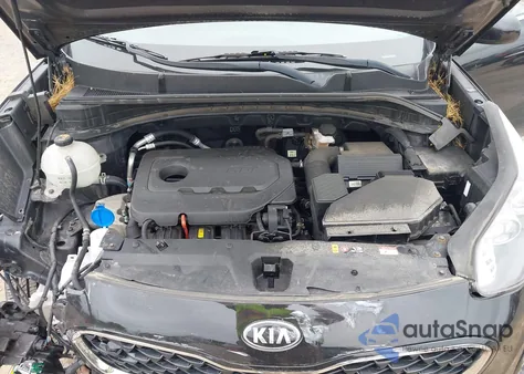 2020 Kia Sportage Lx z USA, uszkodzony, nr VIN KNDPMCAC1L7643773